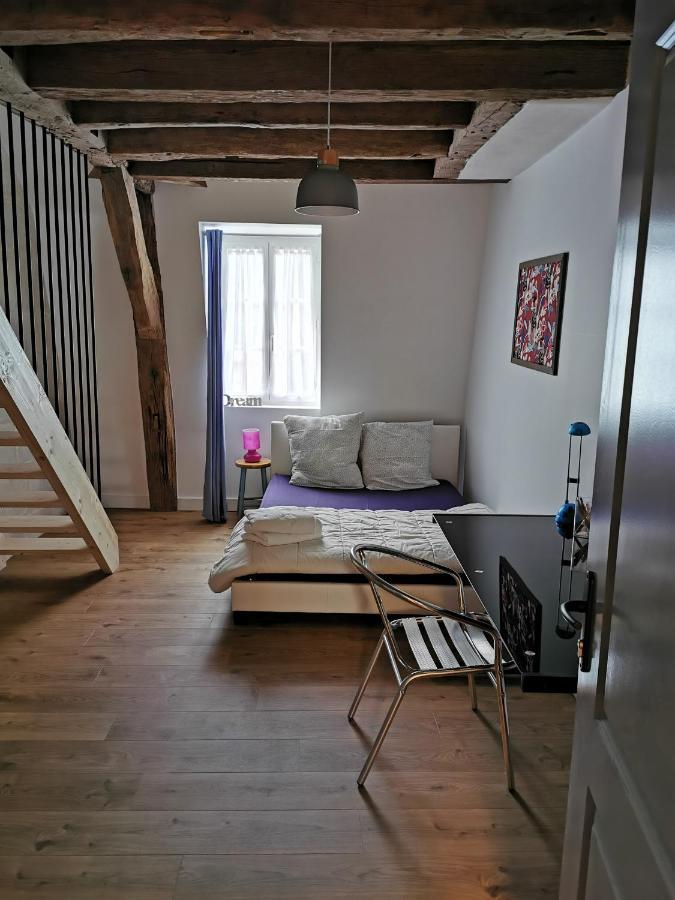 Maison De Ville Au Coeur Du Quartier Historique Tours Luaran gambar